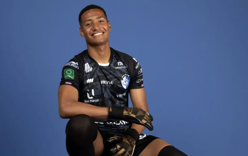 Christopher Moya estará una semana jugando en Europa.