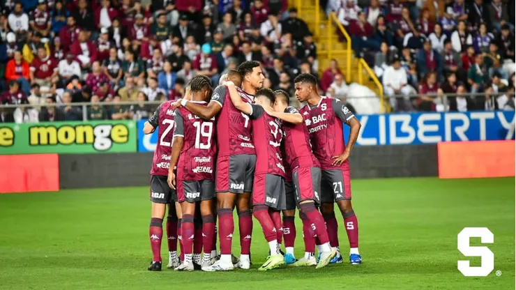 Se cae el refuerzo: Saprissa recibe una mala noticia en el mercado de fichajes.