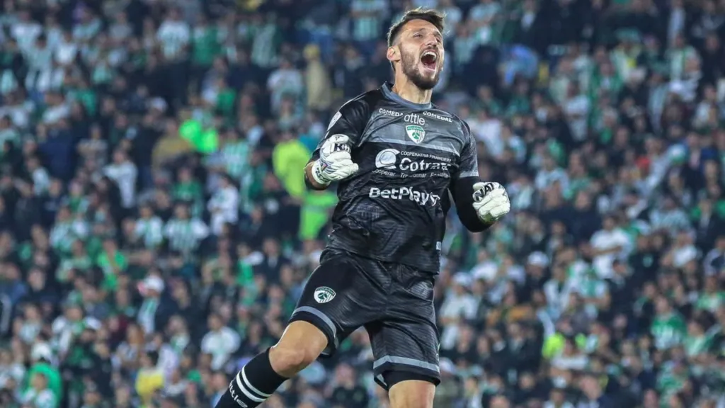 “En Equidad me hicieron una oferta, pero me parecía que no podíamos llegar a un acuerdo. Creo que venía de tres años buenos y no me pareció muy satisfactoria, entonces decidí no renovar”, explicó Ortega sobre su salida de La Equidad en El BVAR Caracol. (Foto: Sport Players Managment)