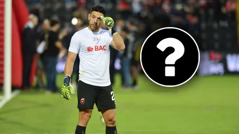 Leo Moreira quedó atrás: Alajuelense le encontró reemplazo y es una figura del fútbol sudamericano.