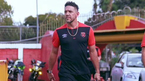 “Oferta formal”: Leo Moreira se olvida de Alajuelense y se acerca su nuevo equipo en Costa Rica.