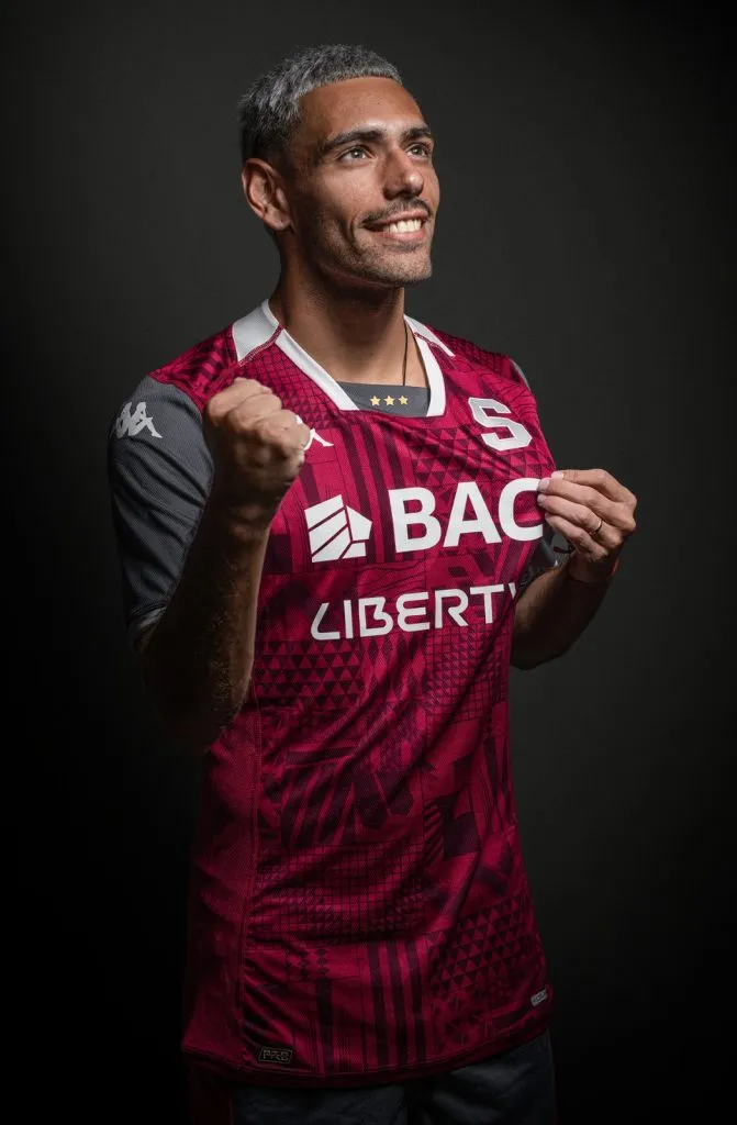 Saprissa presentó a Nicolás Delgadillo (Saprissa).