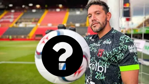 Leo Moreira deja atrás Alajuela.