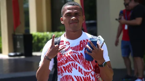 Se olvida de Alajuelense: Ian Lawrence se acerca a su nuevo equipo en Costa Rica.