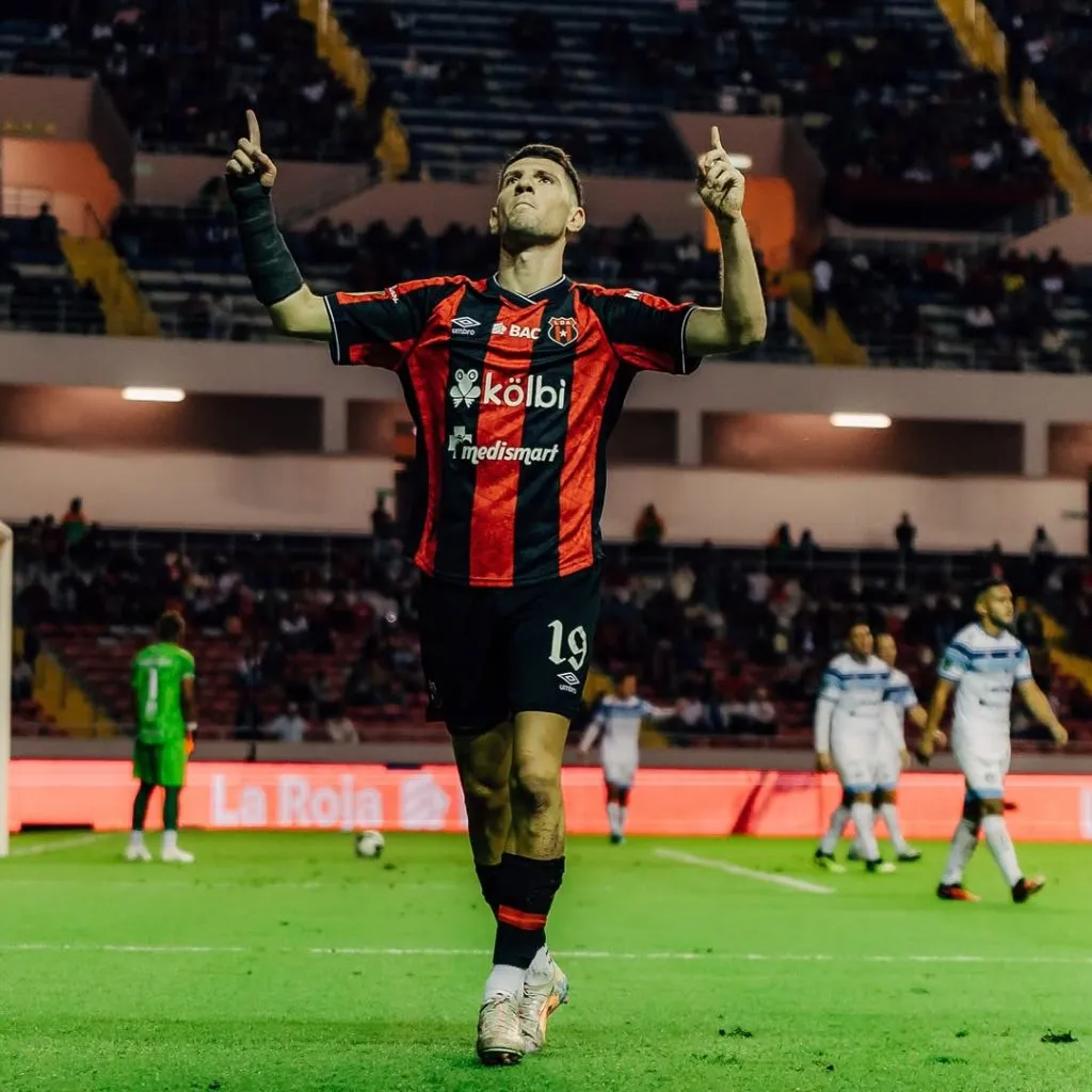 Toril tuvo una noche soñada (LDA).