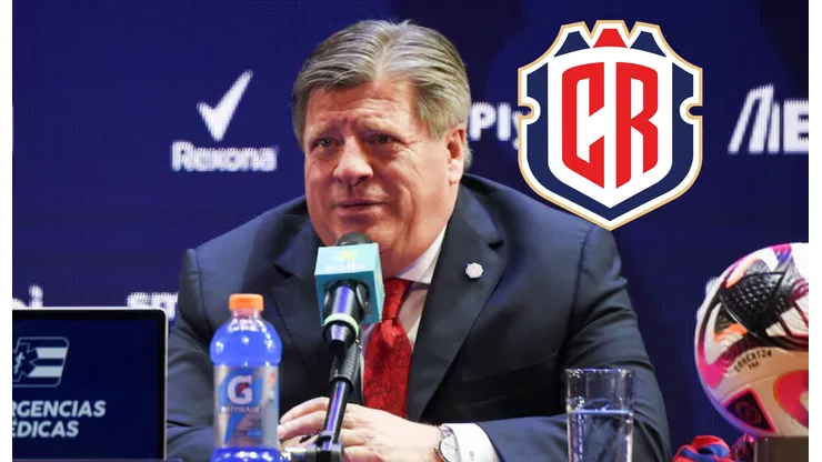 Piojo Herrera recibe una noticia que lo condiciona en la Selección de Costa Rica