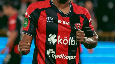 Sin lugar en el equipo, Alajuelense pierde a otro referente: "Se va un manudo de verdad".