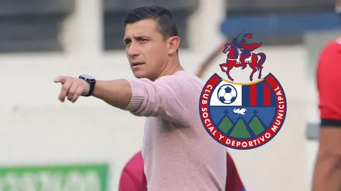 El entrenador escarlata ganó en el debut.