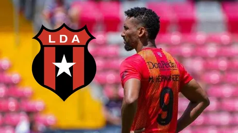 Marcel Hernández dispara contra Alajuelense.