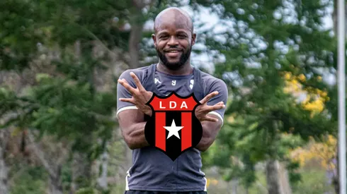 “Ficharía a Javon East”: desde Alajuelense hablan del goleador que Saprissa descartó.