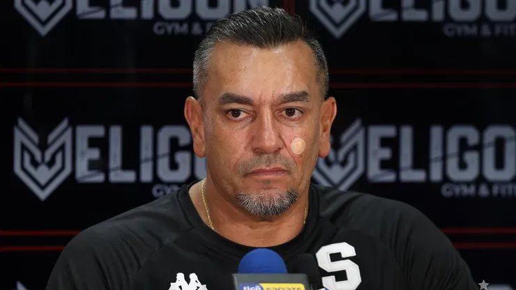 Giacone toma una decisión que hace estallar la indignación de Saprissa.
