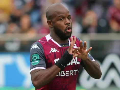 Saprissa ya es pasado: Javon East se pone otra camiseta grande en Costa Rica