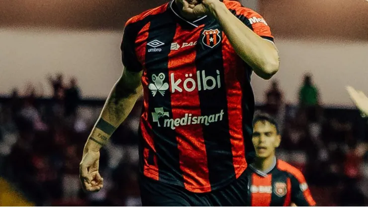 Alajuelense le cumple a Guimaraes con uno de sus principales