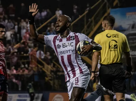 Javon East recibe importante distinción