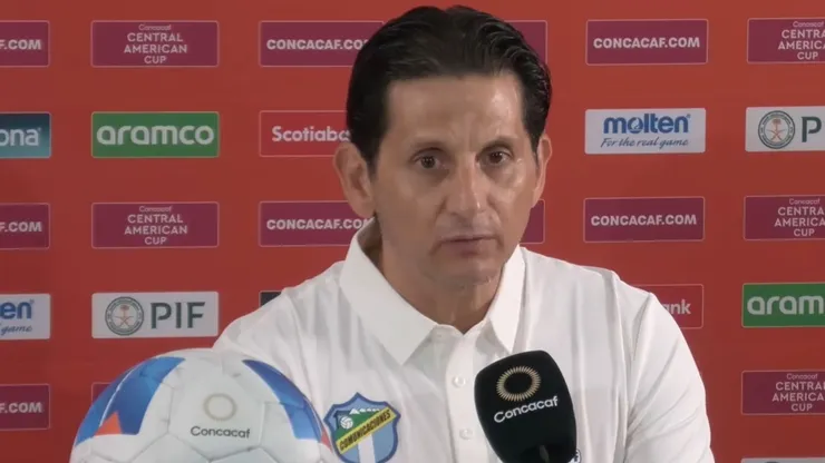 El entrenador crema atraviesa un complicado presente.