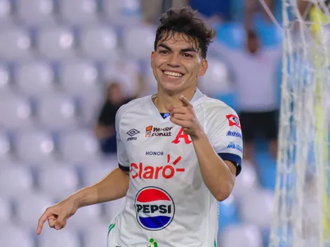 Leonardo Menjívar respondió a sus críticos tras su doblete con Alianza