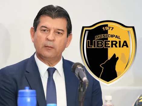 Aún no dirigió y José Saturnino Cardozo ya tuvo su primer problema