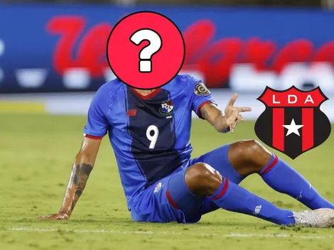 Brilló en la Selección de Panamá, MLS y Alajuelense, pero vive un inédito