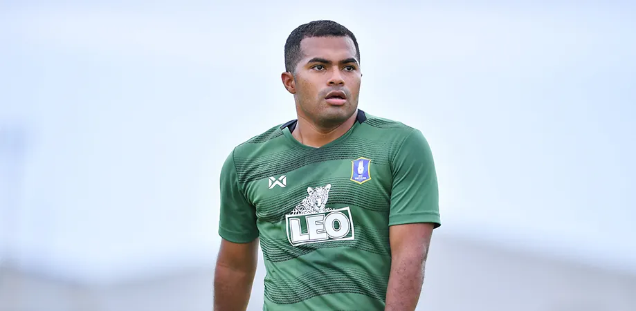 Freddy Álvarez con el BG Pathum United F. C.