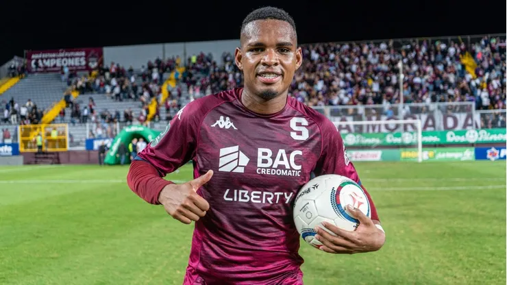 Orlando Sinclair cambia de equipo