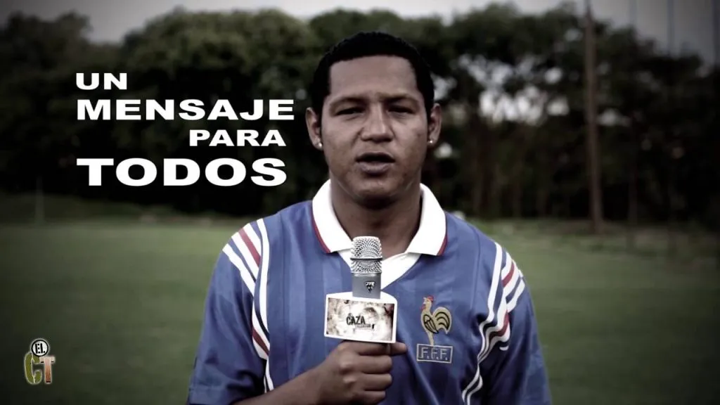 Uwaldo Pérez en Comunicaciones.