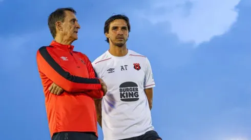 Bryan Ruiz admite el gran problema que condena a Guimaraes en Alajuelense
