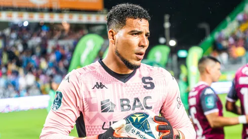 Piden la salida de José Giacone de Saprissa y Esteban Alvarado sorprende con su declaración: “La afición manda”