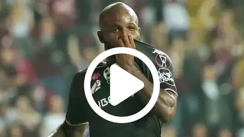 Javon East marca un golazo en Israel.