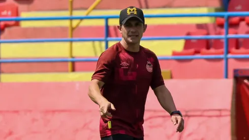 Sebastián Bini lanza advertencia a Comunicaciones para el Clásico Nacional