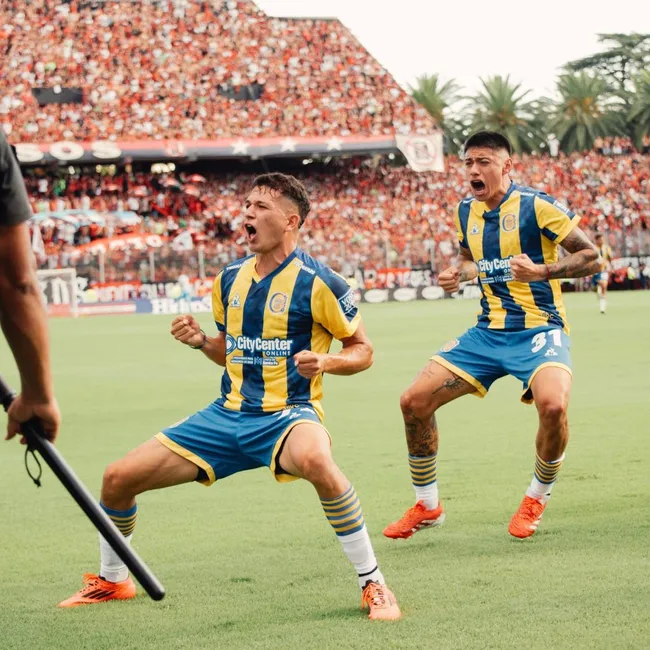 Rosario Central golpeó a la Lepra en el suelo (Rosario Central).