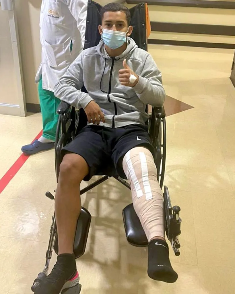 El cachorro de Alajuelense sufrió una gravísima lesión (Instagram).