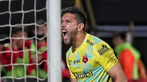 “He cometido errores”: Leo Moreira revela lo que nunca había dicho de su salida de Alajuelense.