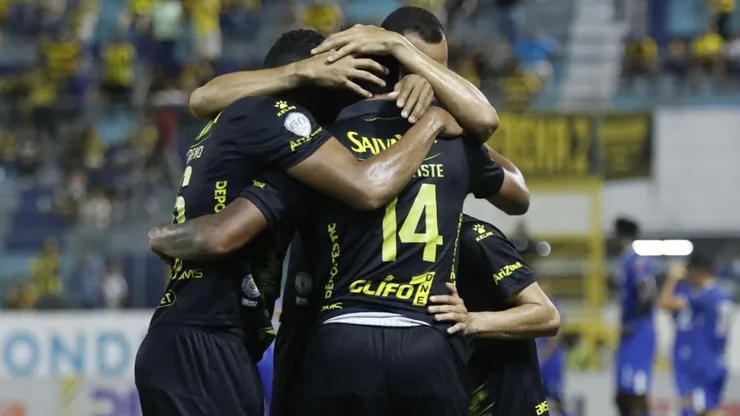 El jugador se ganó la confianza de Jeaustin Campos y ahora Real España lo quiere comprar.