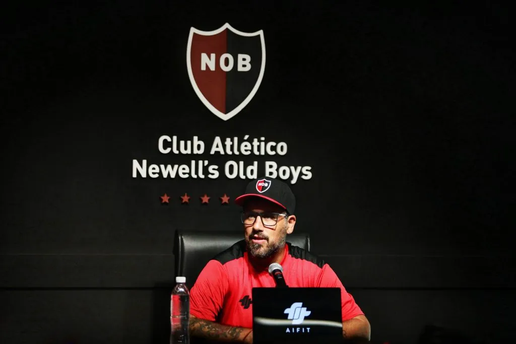 Cristian Fabbiani en conferencia de prensa. (Foto: Prensa Newell’s)