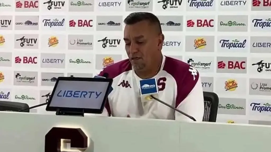 José Giacone habló en conferencia de prensa.