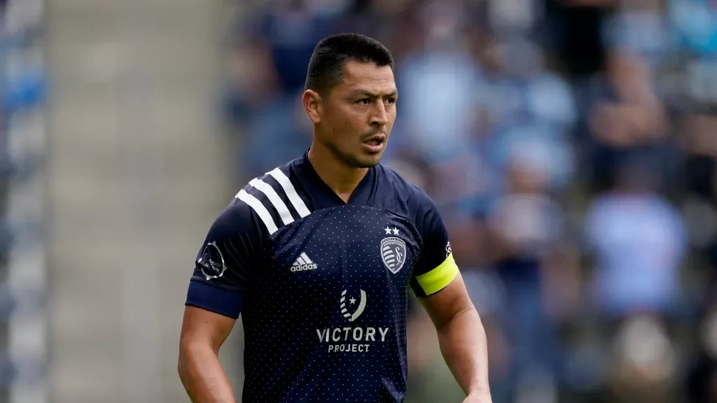 Roger Espinoza: El que más partidos jugó, el que más temporadas disputó y el que más títulos ganó.