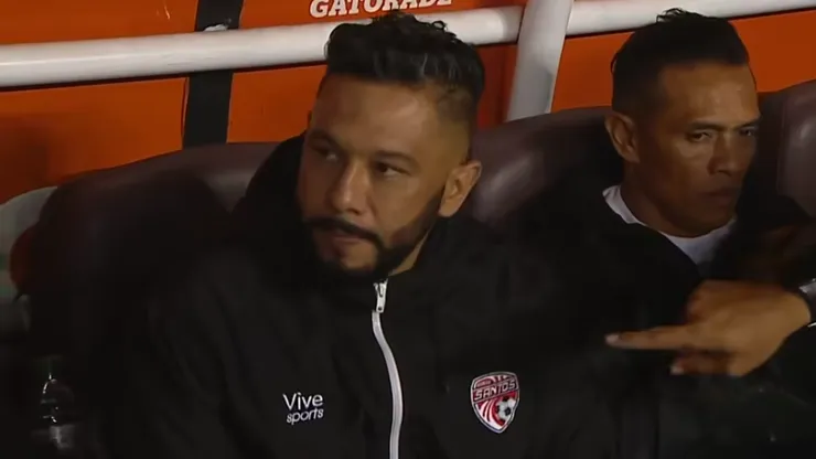Alonso Solís hace un desesperado pedido en medio de un duro momento personal.