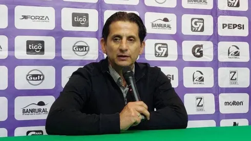 Ronald González y Comunicaciones reciben la noticia que tanto esperaban