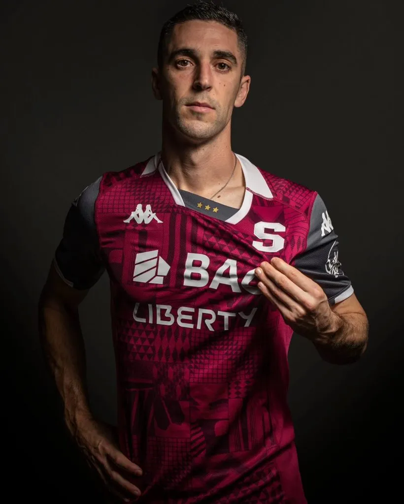 Sabin Merino es baja por lesión (Saprissa).