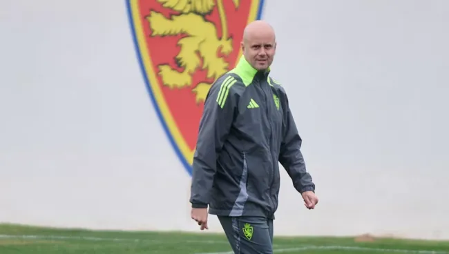 Miguel Ángel Ramírez, DT de Zaragoza, está en la cuerda floja.