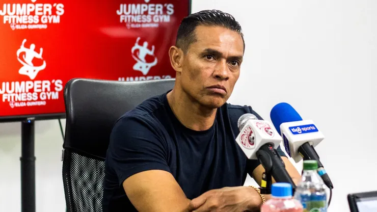 “No importa el técnico”: Paté Centeno carga contra Guimaraes en Alajuelense y Saprissa disfruta