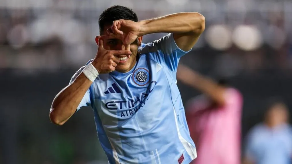 Alonso Martínez fue acompañado por otro manudo.