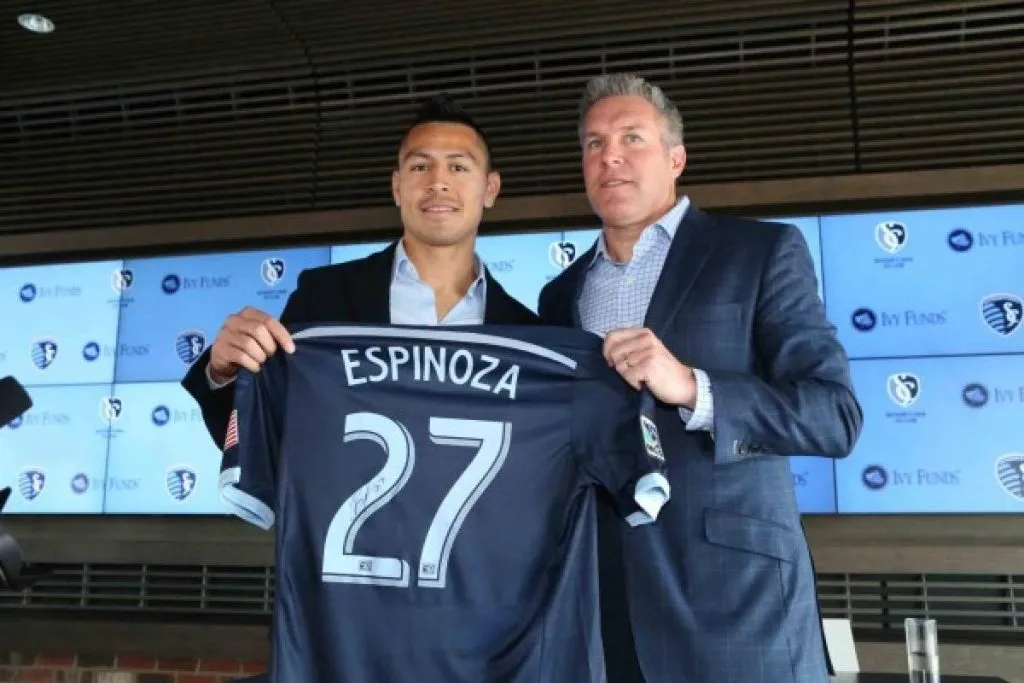 Peter Vermes conoce muy bien a Roger Espinoza ya que lo tuvo como jugador en el Sporting Kansas City.