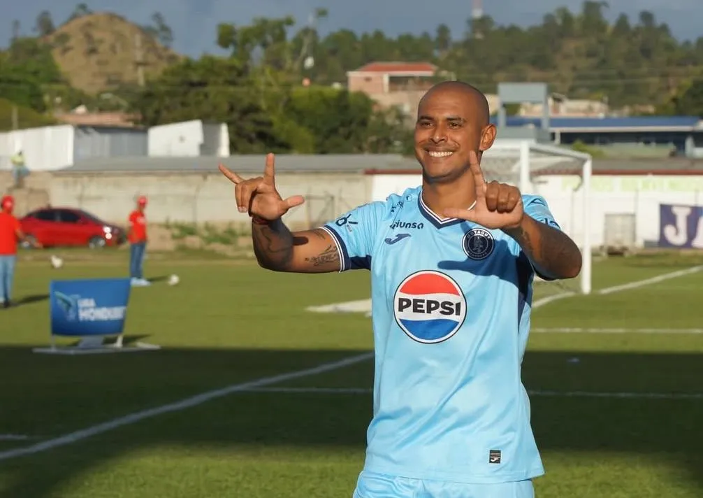 Ledesma le dedica sus goles a Belén y a Loki (Foto: Instagram Diego Ledesma)