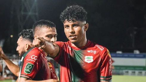 Johan Venegas muestra un cambio inesperado.