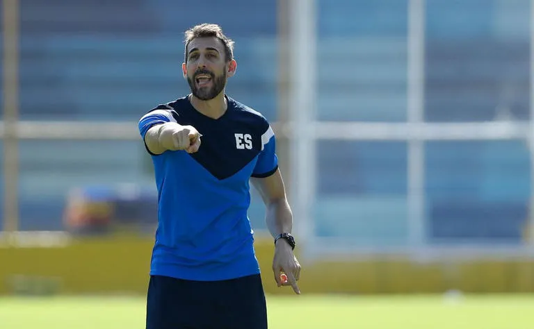 David Dóniga en la Selecta. (Foto: FESFUT)