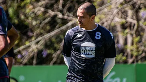 Ex Saprissa revela los problemas de vestuario que tuvo Tuma