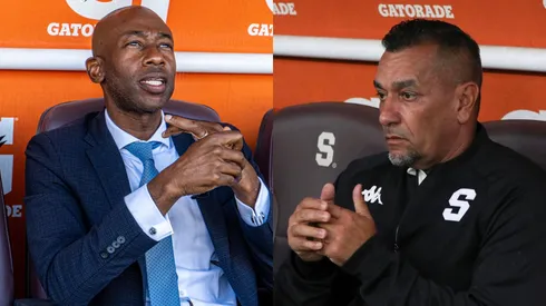 Wanchope espera al refuerzo que José Giacone no vio llegar.