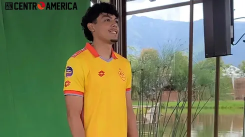 Joshua Canales ya viste los colores de Aucas pero no ha podido debutar.