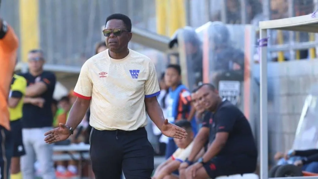 La Chochera Castillo como DT de FAS. (Foto: El Gráfico)